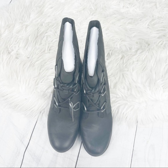 sorel joan of arctic ii wedge bootie